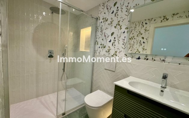 Revente - Appartement - Estepona  - Atalaya