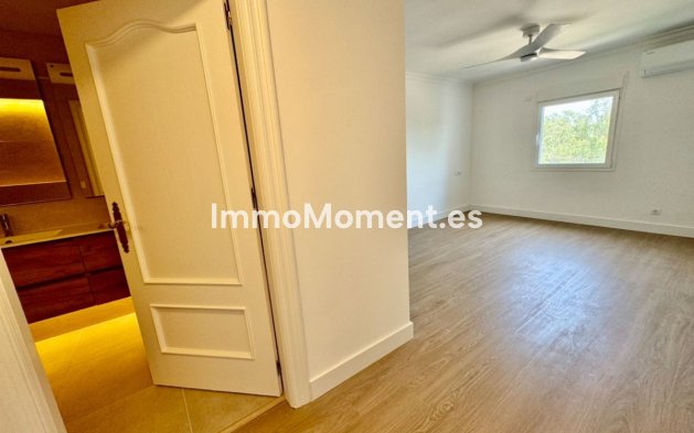 Revente - Appartement - Estepona  - Atalaya