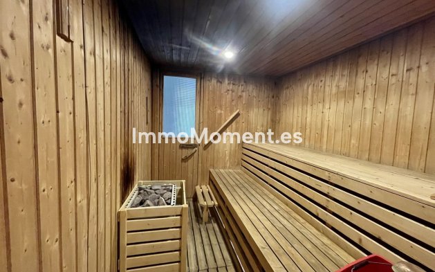 Revente - Appartement - Estepona  - Atalaya