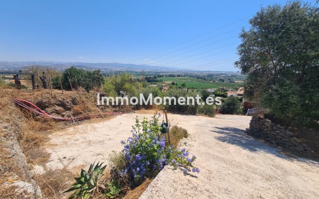Reventa - Parcela - Interior  - Alhaurín de la Torre