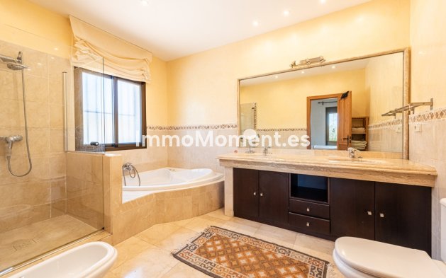 Wiederverkauf - Freistehende Villa - Marbella - Marbella Centro