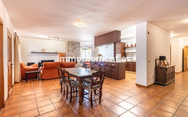 Wiederverkauf - Freistehende Villa - Marbella - Marbella Centro