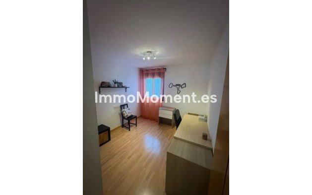 Wiederverkauf - Wohnung -   Inländisch - Monda