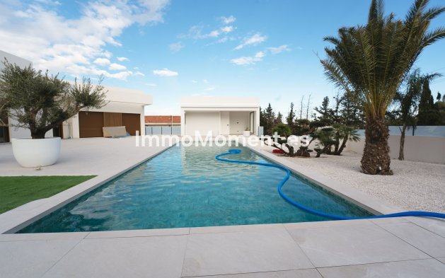 Obra nueva - Villa independiente - Ciudad Quesada