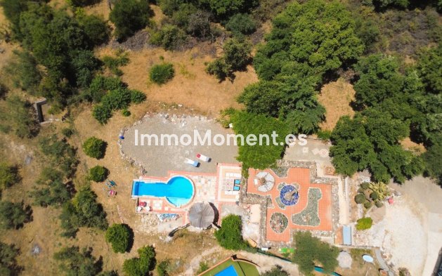 Resale - Detached villa - Inland  - Monda