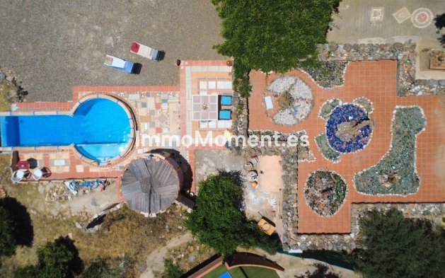 Resale - Detached villa - Inland  - Monda