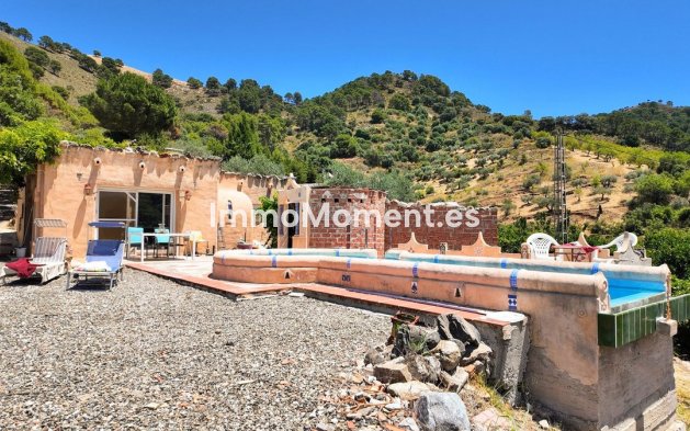 Resale - Detached villa - Inland  - Monda