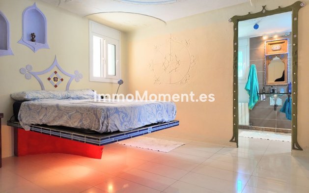 Resale - Detached villa - Inland  - Monda