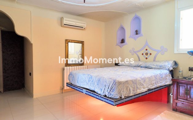 Resale - Detached villa - Inland  - Monda