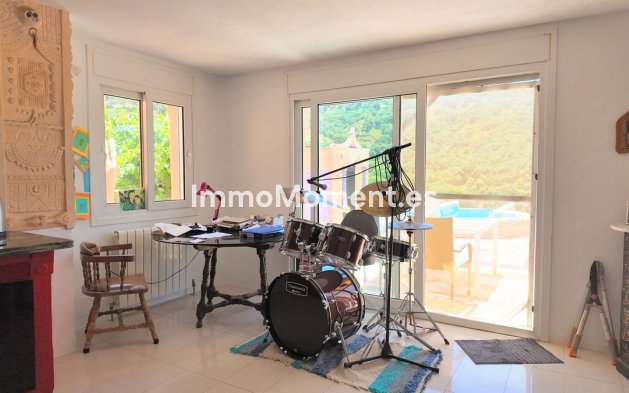 Resale - Detached villa - Inland  - Monda