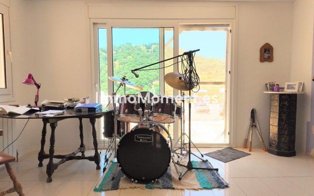 Resale - Detached villa - Inland  - Monda
