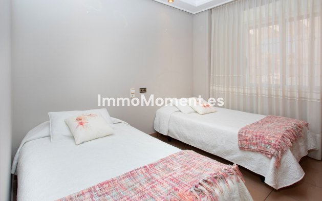 Wiederverkauf - Freistehende Villa - Torrevieja - Torrevieja Centro
