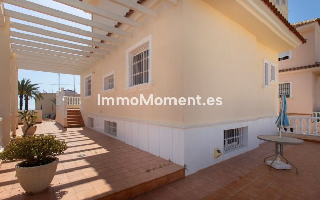 Wiederverkauf - Freistehende Villa - Torrevieja - Torrevieja Centro