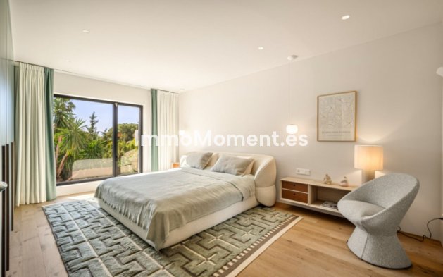 Wiederverkauf - Freistehende Villa - Marbella - Nueva Andalucía