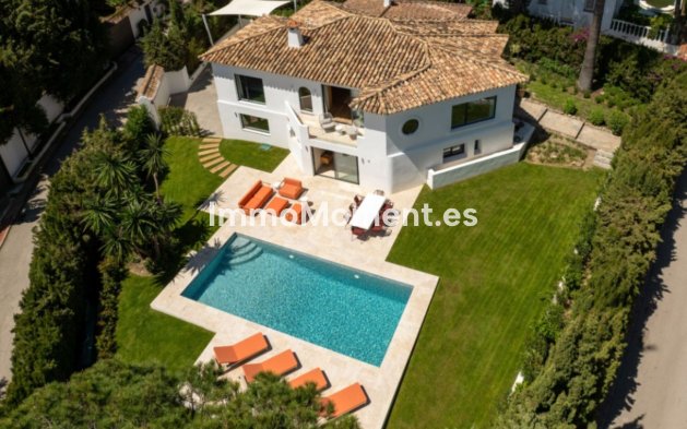 Wiederverkauf - Freistehende Villa - Marbella - Nueva Andalucía