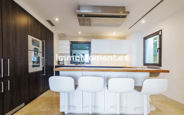 Revente - Appartement - Estepona  - Estepona Centro