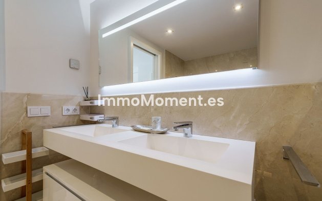 Revente - Appartement - Estepona  - Estepona Centro