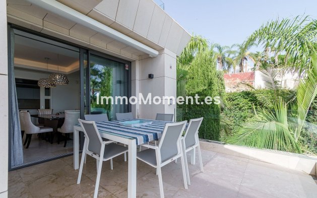 Revente - Appartement - Estepona  - Estepona Centro