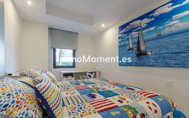 Revente - Appartement - Estepona  - Estepona Centro
