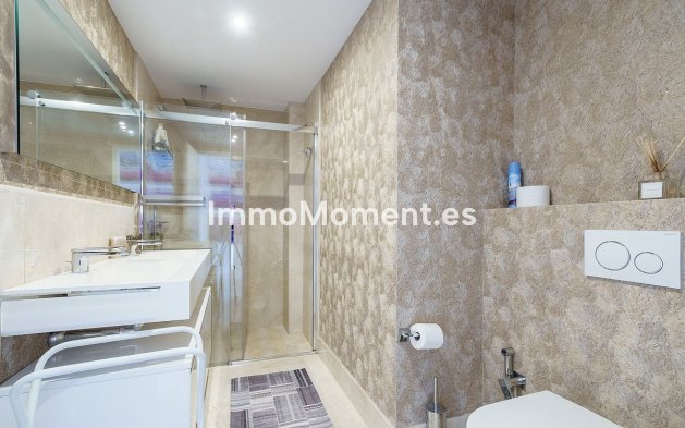 Revente - Appartement - Estepona  - Estepona Centro