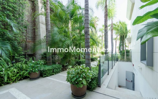 Revente - Appartement - Estepona  - Estepona Centro