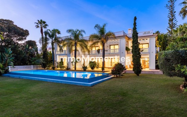 Revente - Villa individuelle - Estepona  - Estepona Centro