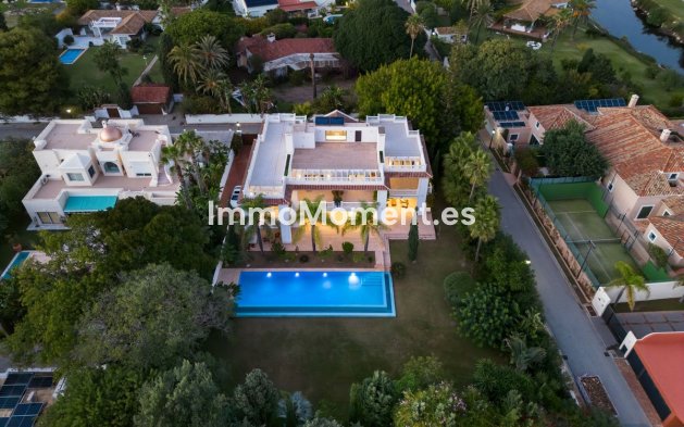 Revente - Villa individuelle - Estepona  - Estepona Centro