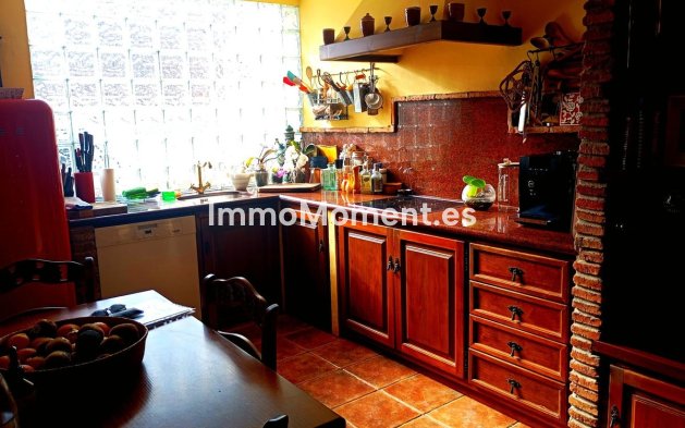 Wiederverkauf - Freistehende Villa - Casares - Casares Playa