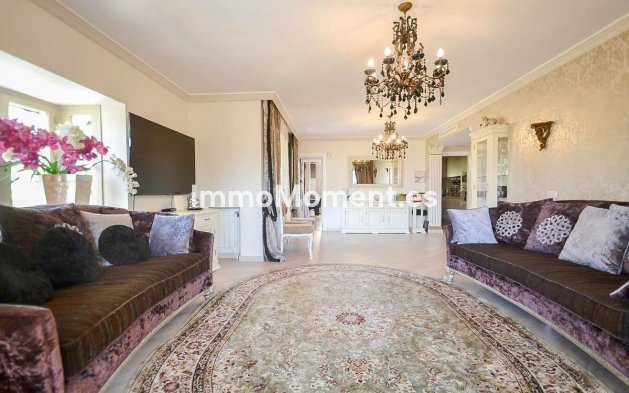 Bestaande woning - Appartement - Estepona  - Estepona Centro