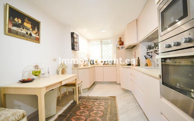 Bestaande woning - Appartement - Estepona  - Estepona Centro