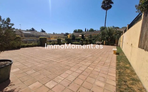 Bestaande woning - Rijtjeshuis - Estepona  - Estepona Centro