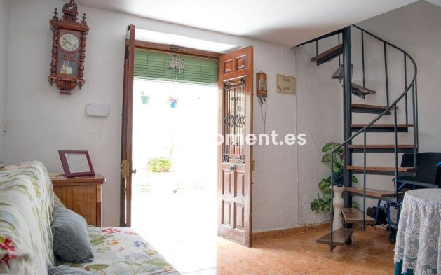 Bestaande woning - Vrijstaande villa - Estepona  - Estepona Centro
