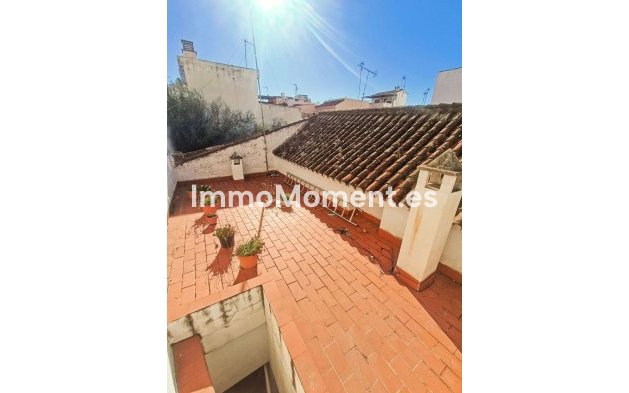 Bestaande woning - Vrijstaande villa - Estepona  - Estepona Centro