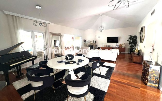 Reventa - Villa independiente - Mijas - Sierrezuela