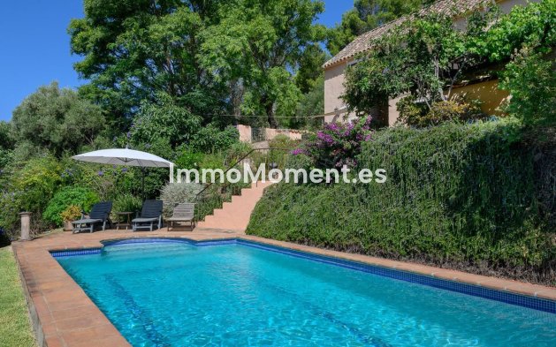 Bestaande woning - Vrijstaande villa - Estepona  - Estepona Centro