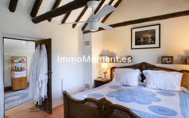 Bestaande woning - Vrijstaande villa - Estepona  - Estepona Centro