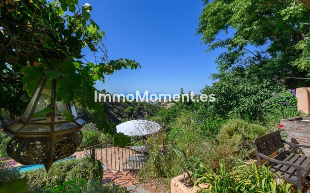 Bestaande woning - Vrijstaande villa - Estepona  - Estepona Centro