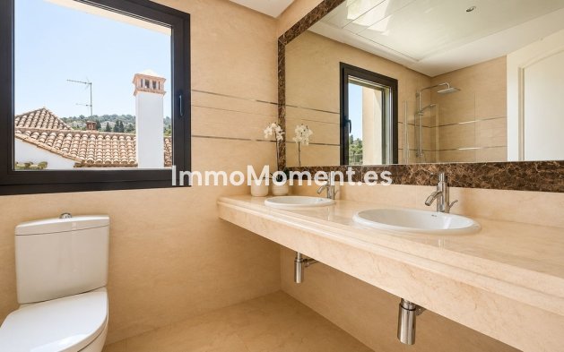 Bestaande woning - Vrijstaande villa - Estepona  - Estepona Centro