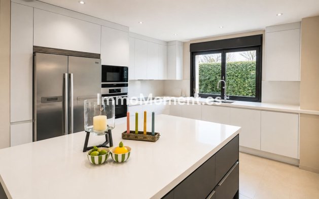 Bestaande woning - Vrijstaande villa - Estepona  - Estepona Centro