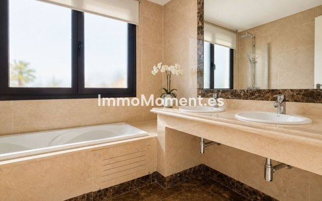 Bestaande woning - Vrijstaande villa - Estepona  - Estepona Centro