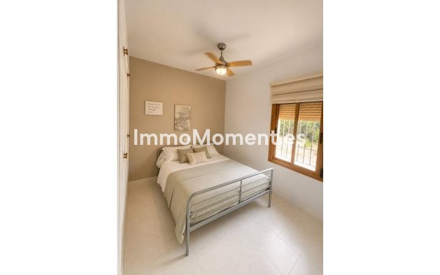 Resale - Country house - Inland  - Coín