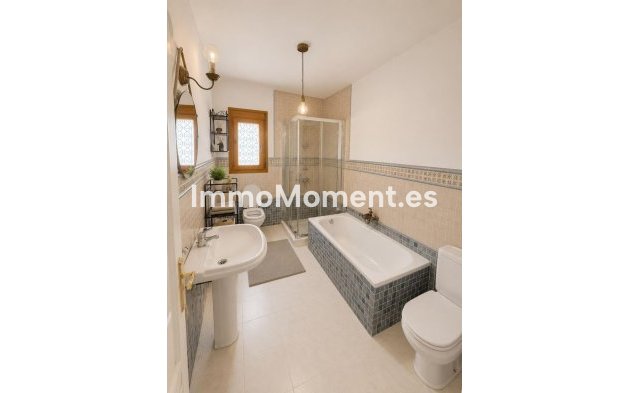 Resale - Country house - Inland  - Coín