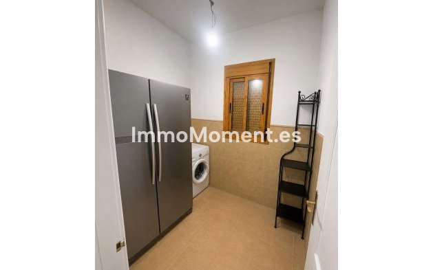 Resale - Country house - Inland  - Coín