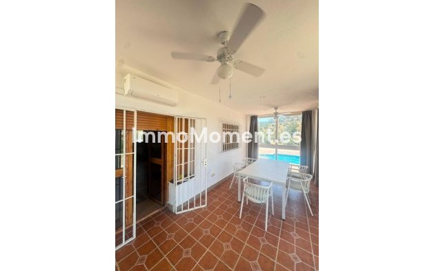Resale - Country house - Inland  - Coín