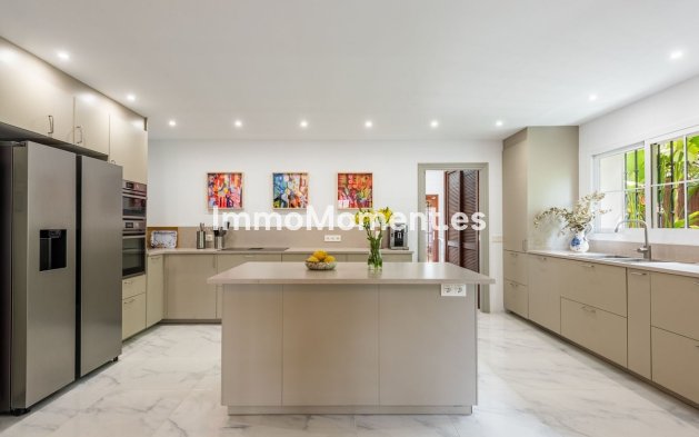 Wiederverkauf - Freistehende Villa - Marbella - San Pedro de Alcántara