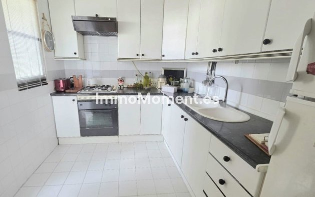 Bestaande woning - Rijtjeshuis - Estepona  - Estepona Centro
