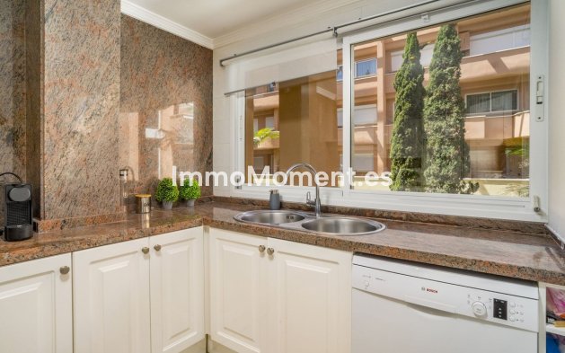 Wiederverkauf - Wohnung - Marbella - Nueva Andalucía
