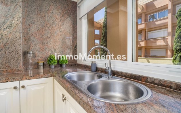 Wiederverkauf - Wohnung - Marbella - Nueva Andalucía
