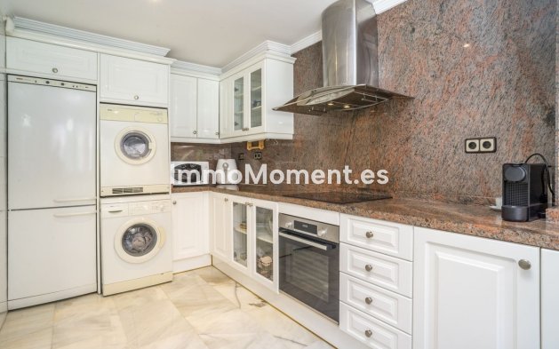 Wiederverkauf - Wohnung - Marbella - Nueva Andalucía