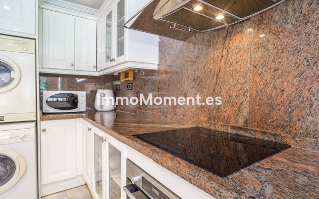 Wiederverkauf - Wohnung - Marbella - Nueva Andalucía